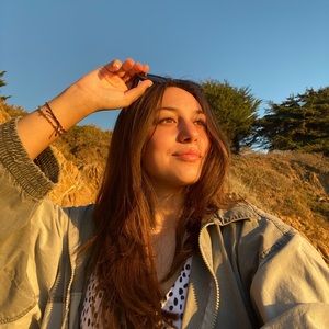 Meet your Posher, Corina